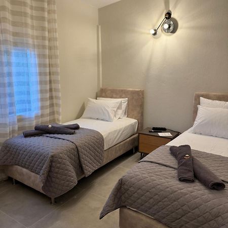 Seaviewapartment Ofrinion Exterior photo