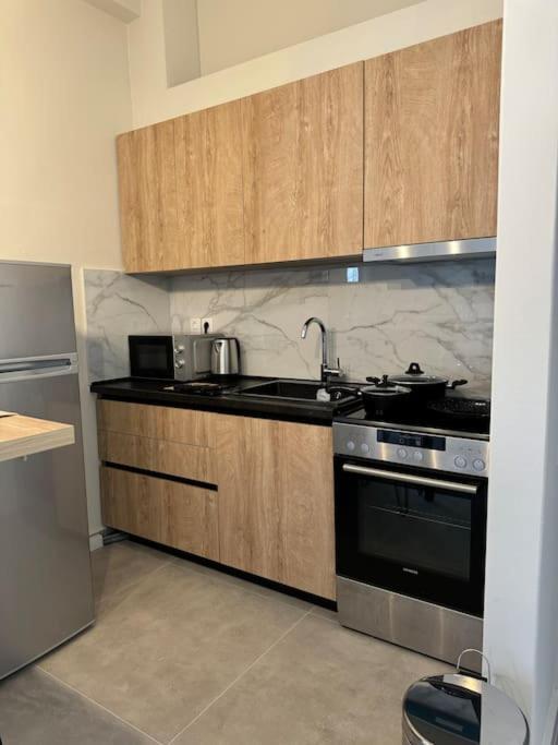 Seaviewapartment Ofrinion Exterior photo